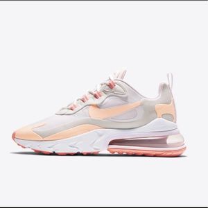 Nike Air 270 React